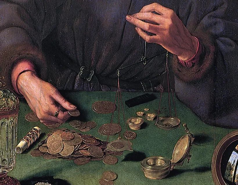Um prestamista pesa moedas de ouro numa pequena balança de mão.